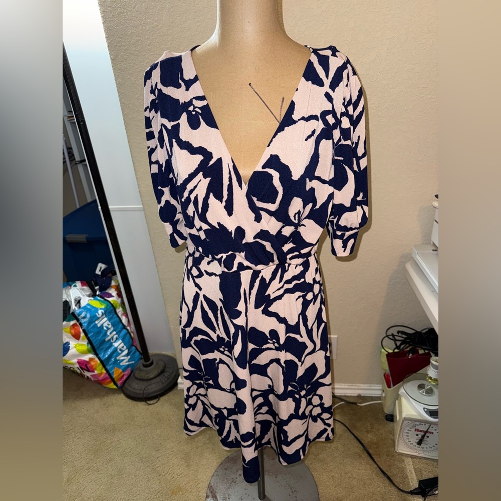 Women’s Kaileigh Dress Size Large
